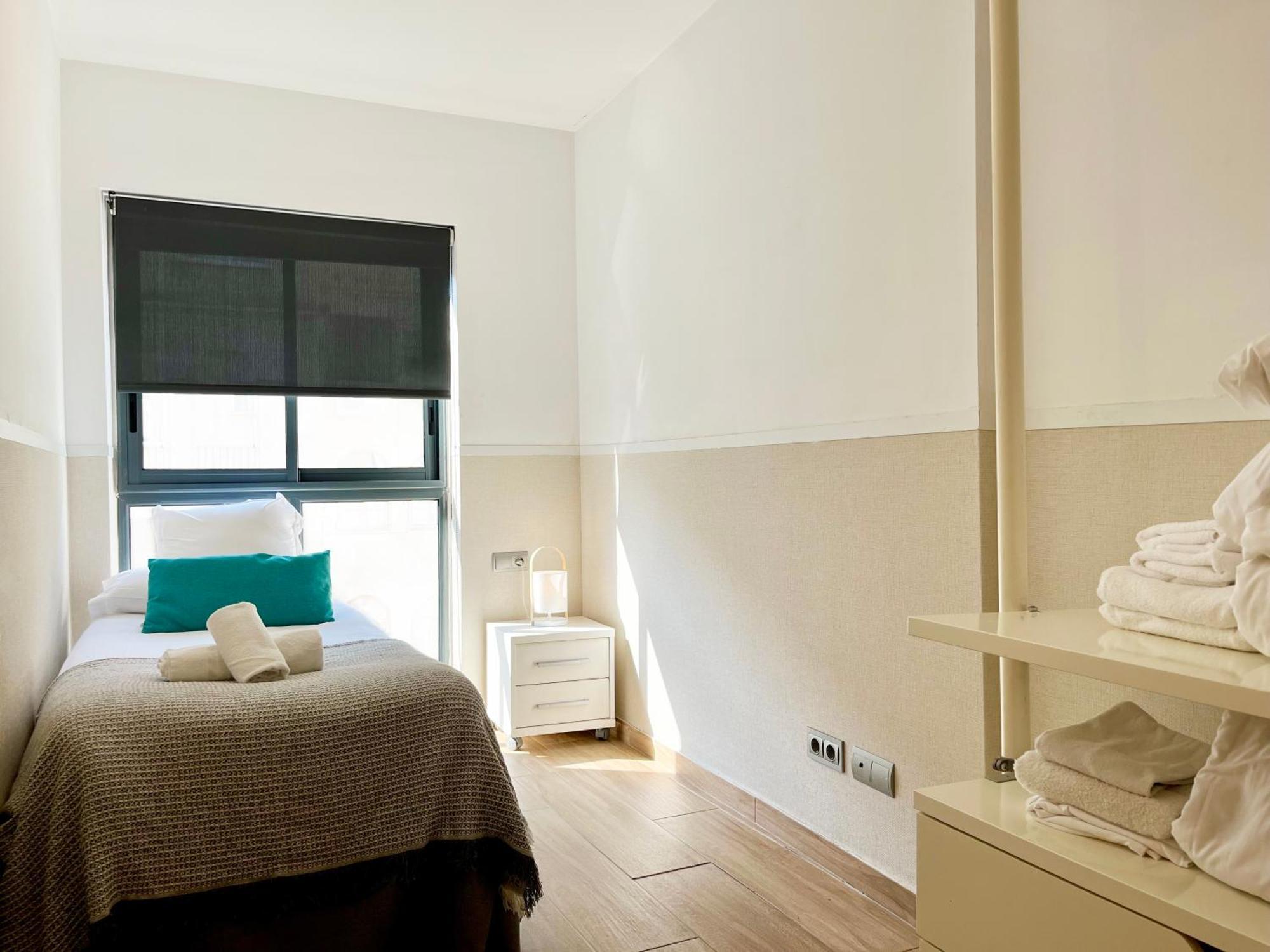 Feelathome Mozart Apartments Barcelona Ngoại thất bức ảnh