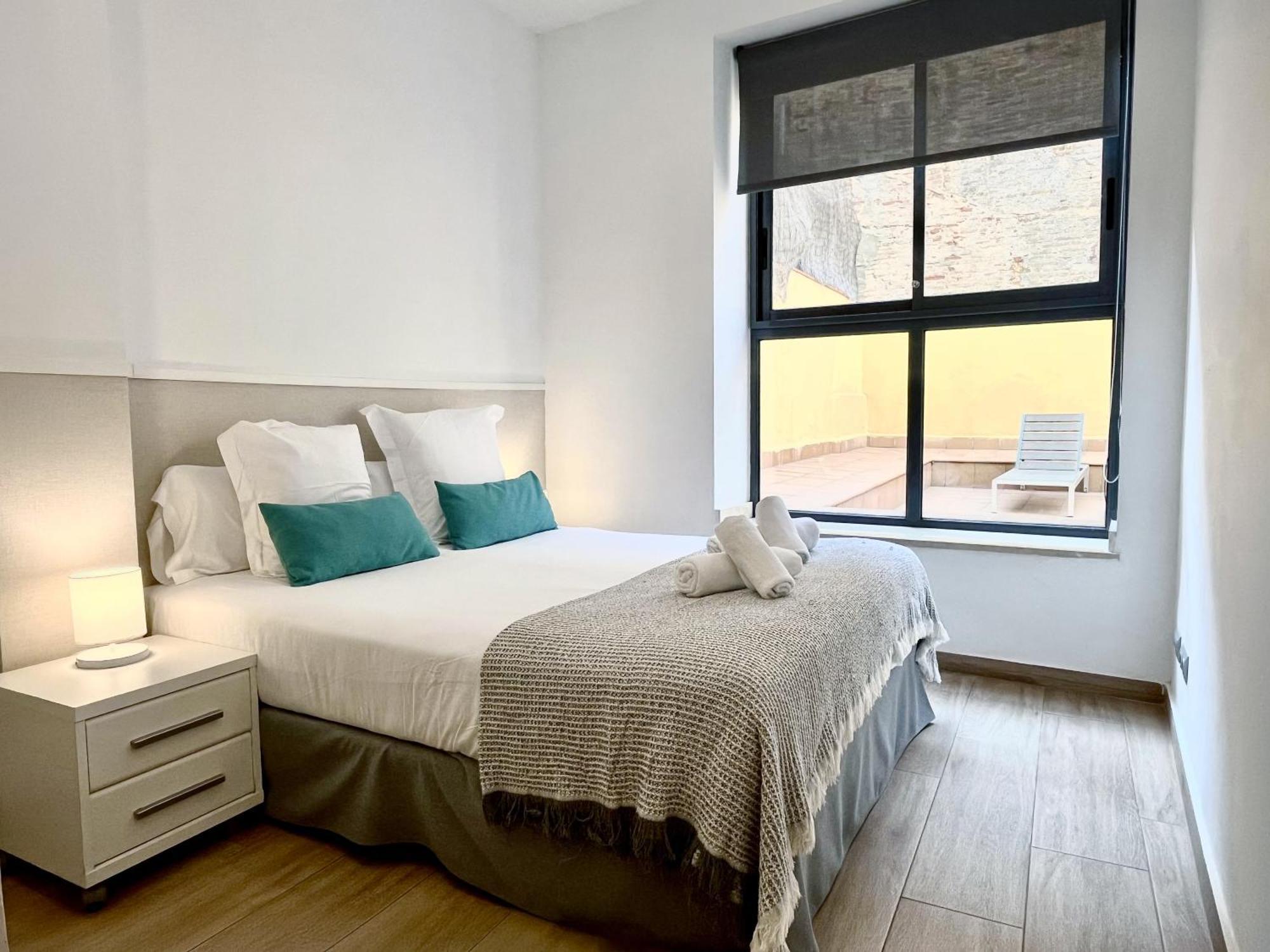 Feelathome Mozart Apartments Barcelona Ngoại thất bức ảnh