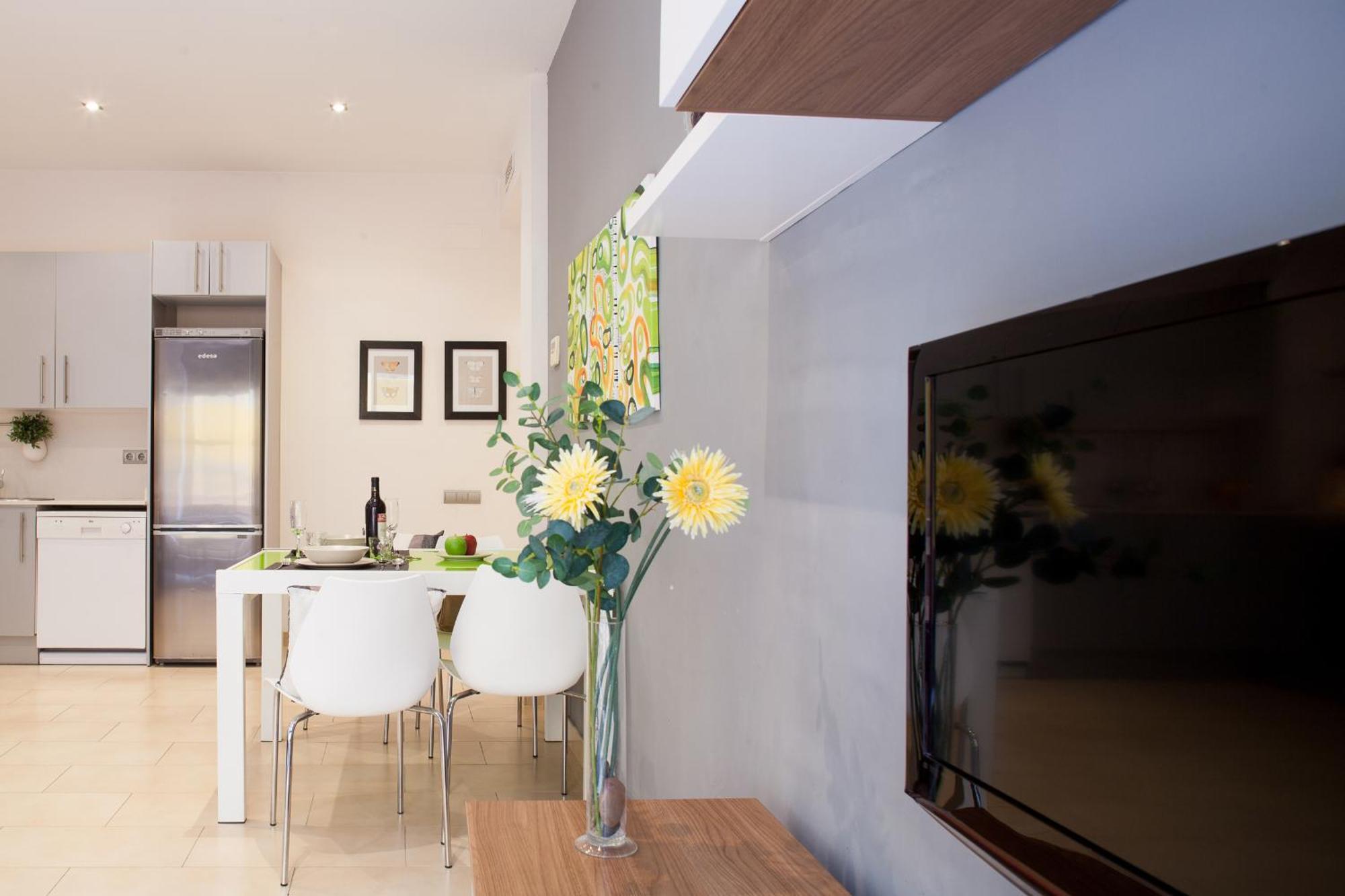 Feelathome Mozart Apartments Barcelona Ngoại thất bức ảnh