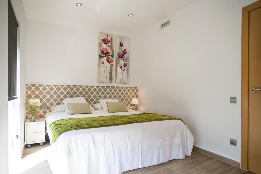 Feelathome Mozart Apartments Barcelona Ngoại thất bức ảnh