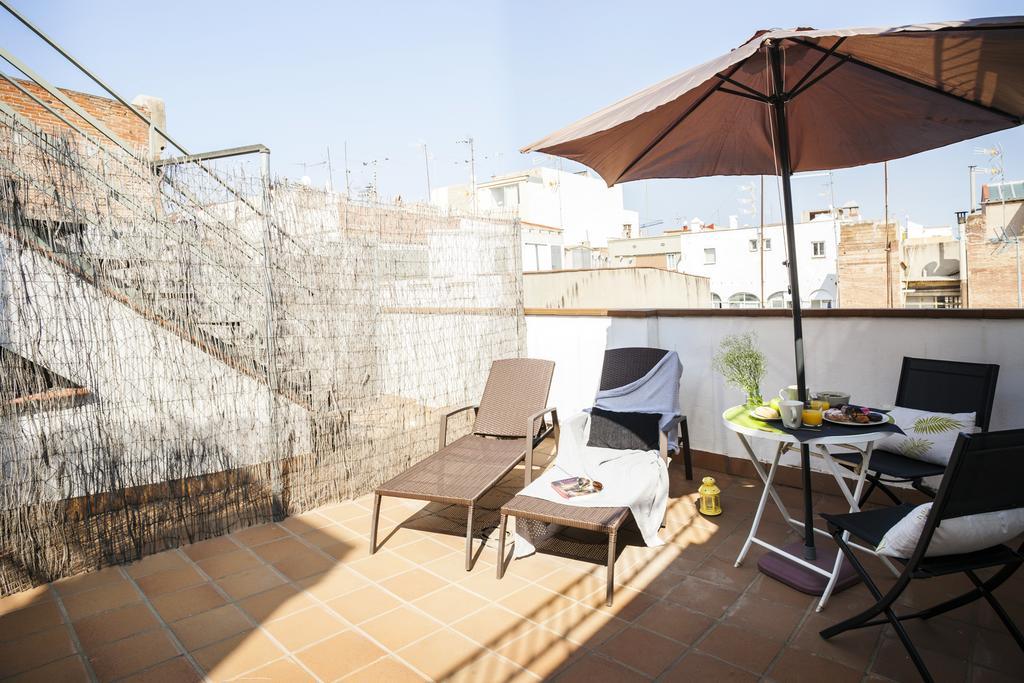 Feelathome Mozart Apartments Barcelona Ngoại thất bức ảnh